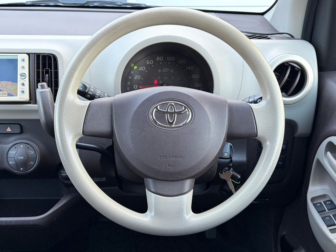 トヨタ パッソ 写真23